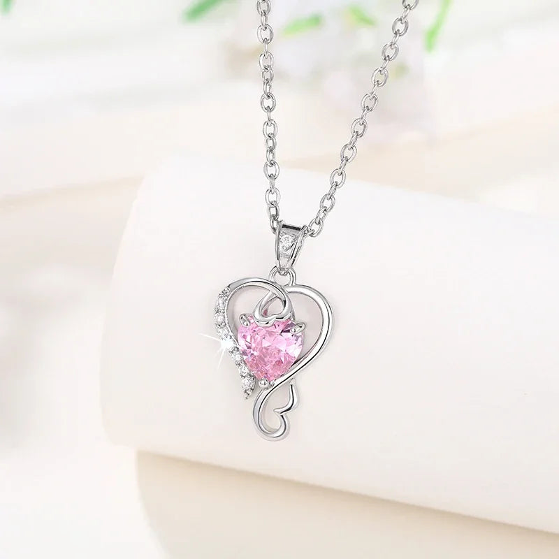 Herz-Halskette mit rosafarbenem Stein